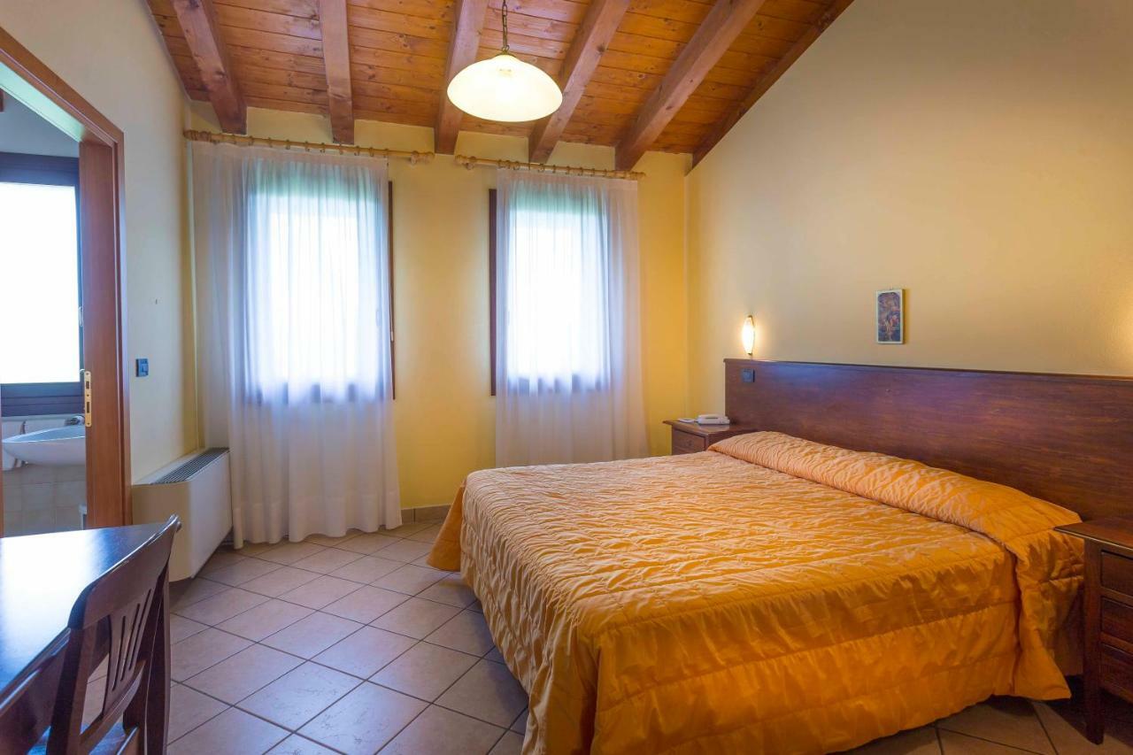 Agriturismo Tenuta Regina - Glamping Luxury Lodges And Apartments Palazzolo dello Stella Eksteriør bilde