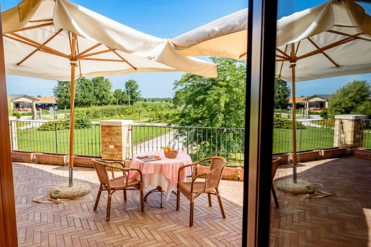 Agriturismo Tenuta Regina - Glamping Luxury Lodges And Apartments Palazzolo dello Stella Eksteriør bilde